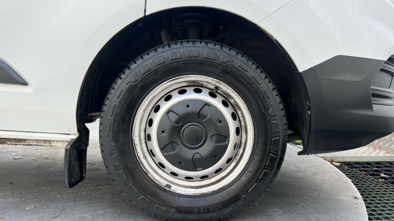 Ford Transit Custom 280 L1 Diesel Fwd 2.0 EcoBlue 105ps Low Roof Leader Van